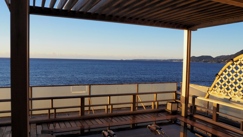 楽しいこと間違いなしの”露天風呂×お酒“♪3959699