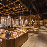 青函市場 内観① / 1