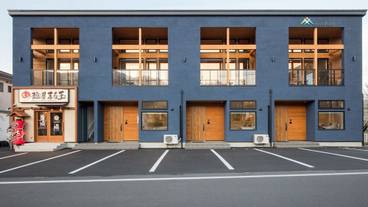 施設の入り口 / 4