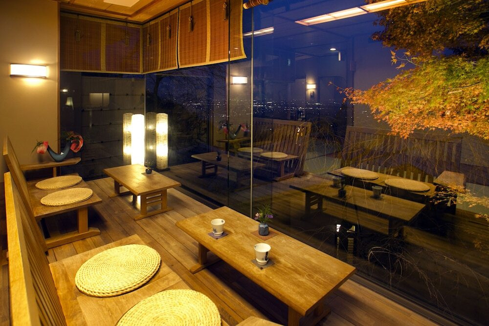 ロビーラウンジ