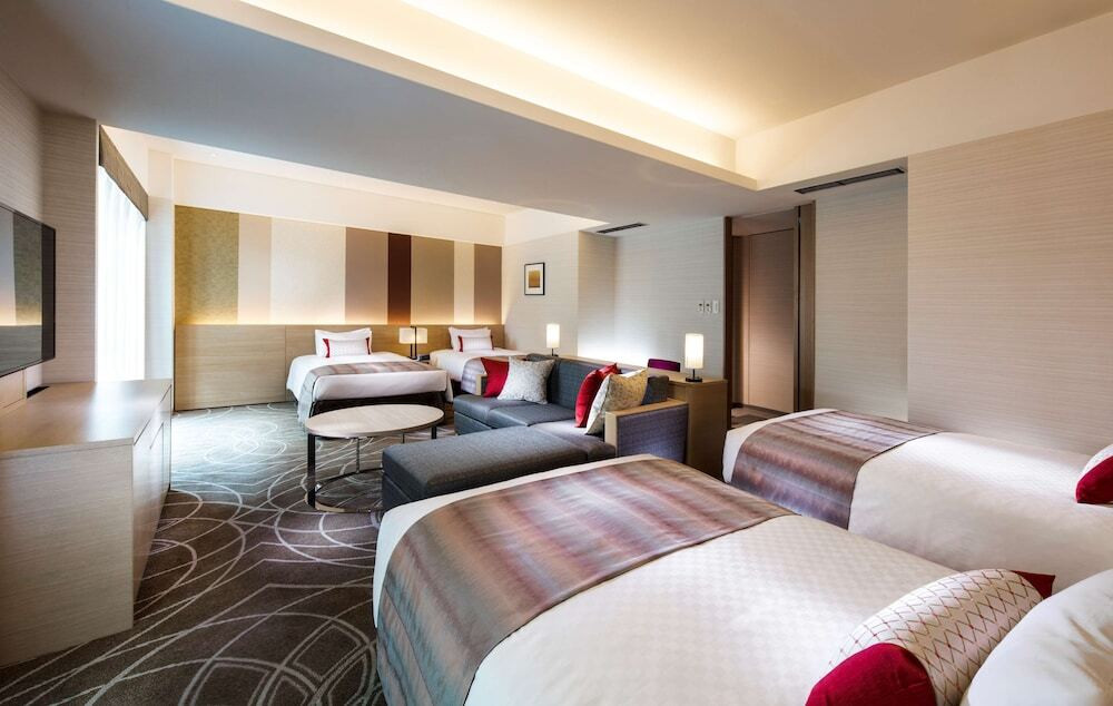 朝食で京のおばんざいも食べられる4007808