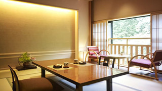 Without bath in the room, 20 minutes from Izumisano by bus, can't serve dinner after 7 PM Check in