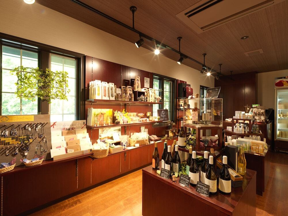 売店でのお土産選びも楽しみの1つ♪3690817