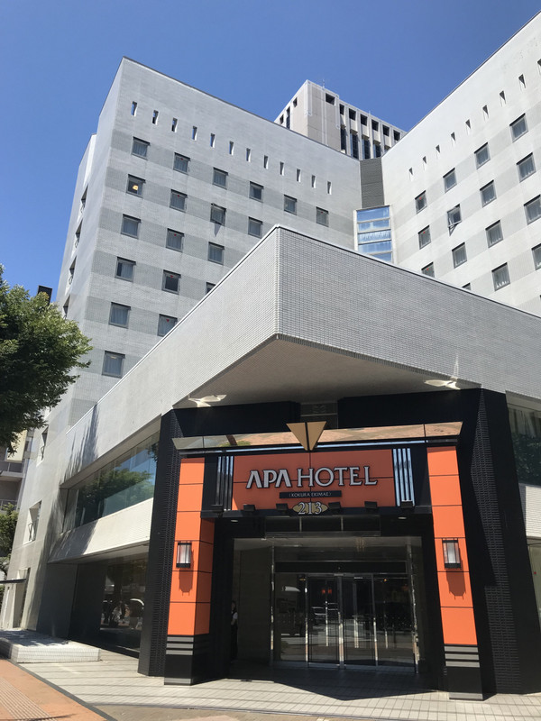 ホテルの入り口