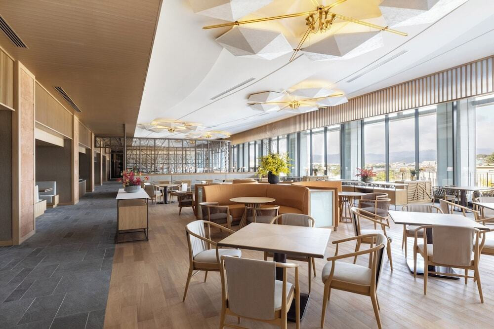 落ち着いた雰囲気でゆったりした朝食を3916205