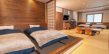 野沢温泉村の小さな料理民宿 畔上館