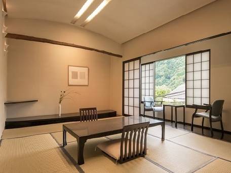 有馬温泉 高山荘 華野 / 2