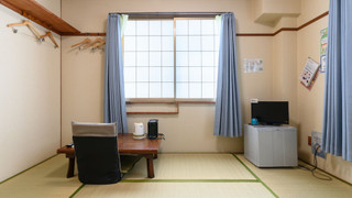 トラディショナル ツインルーム 禁煙 添い寝不可(Japanese, Shared Washroom)