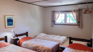 ファミリールーム(布団付)