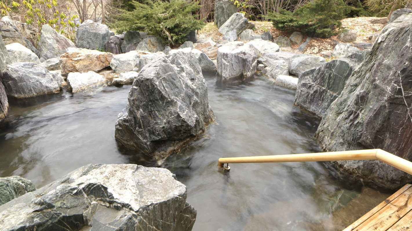 大浴場「北天 坐忘の湯」の露天風呂
