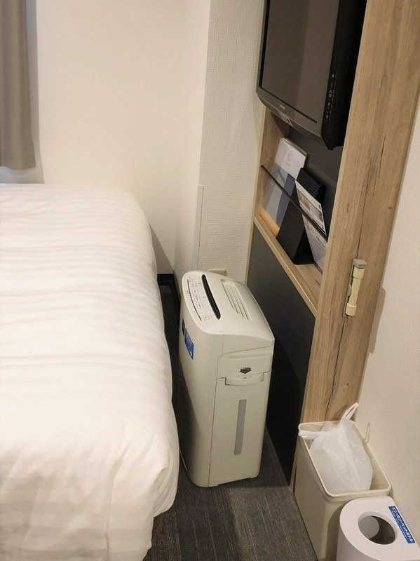 同じくクイーンコンパクト。手狭な感じ…。