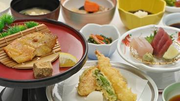 食事・飲み物 / 1