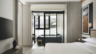 デラックス スイート キングベッド 1 台 (Private Onsen)