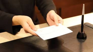 チェックイン / チェックアウト キオスク / 1