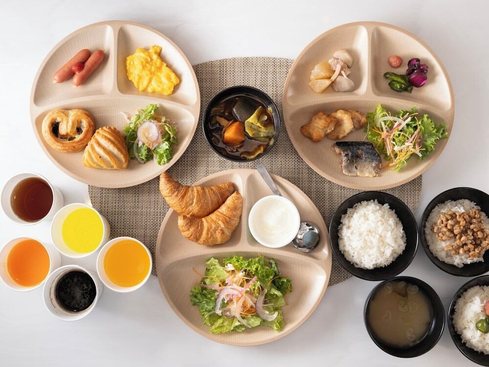 朝食
