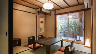 町屋　（ベッド + 布団）