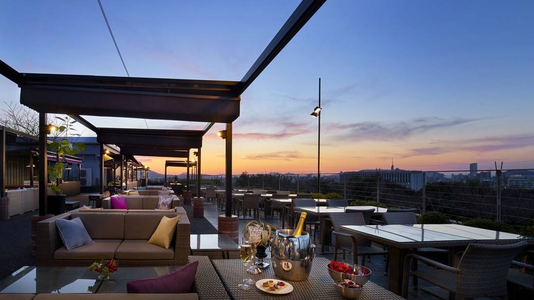 オープンエアのビアテラス / 5