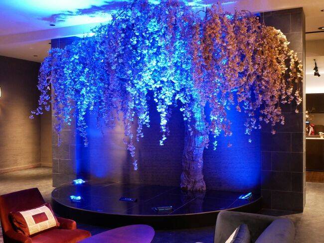 ロビーラウンジのオブジェ / 3