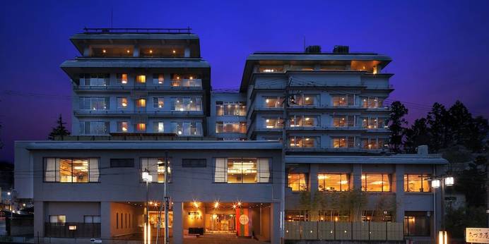 かみのやま温泉 果実(かみ)の山 あづま屋(山形県 旅館) / 1