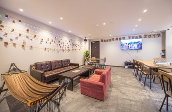 ハンモックまである!居心地バッチリの「ラウンジ」3506627