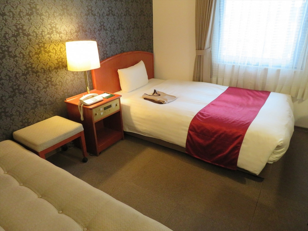 広さはありましたが、隣室からの咳などの物音が丸聞こえ...