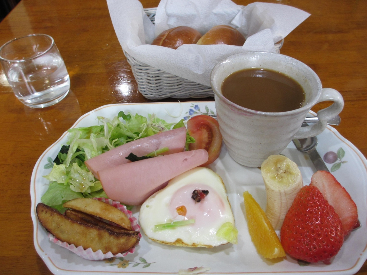 「ハート型の目玉焼き朝食」や「奈良観光」が楽しめる3968004