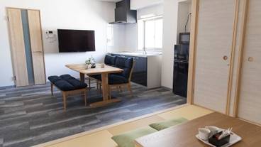 客室内のダイニングエリア / 29