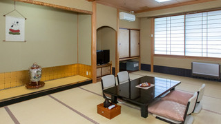 【禁煙】 二間続き和室＆和ベットルーム／和室2〜8名様