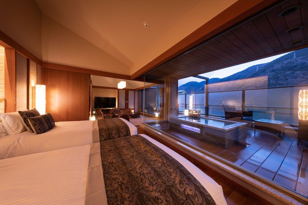 特別フロア六花 露天風呂・足湯付き客室 想(1)