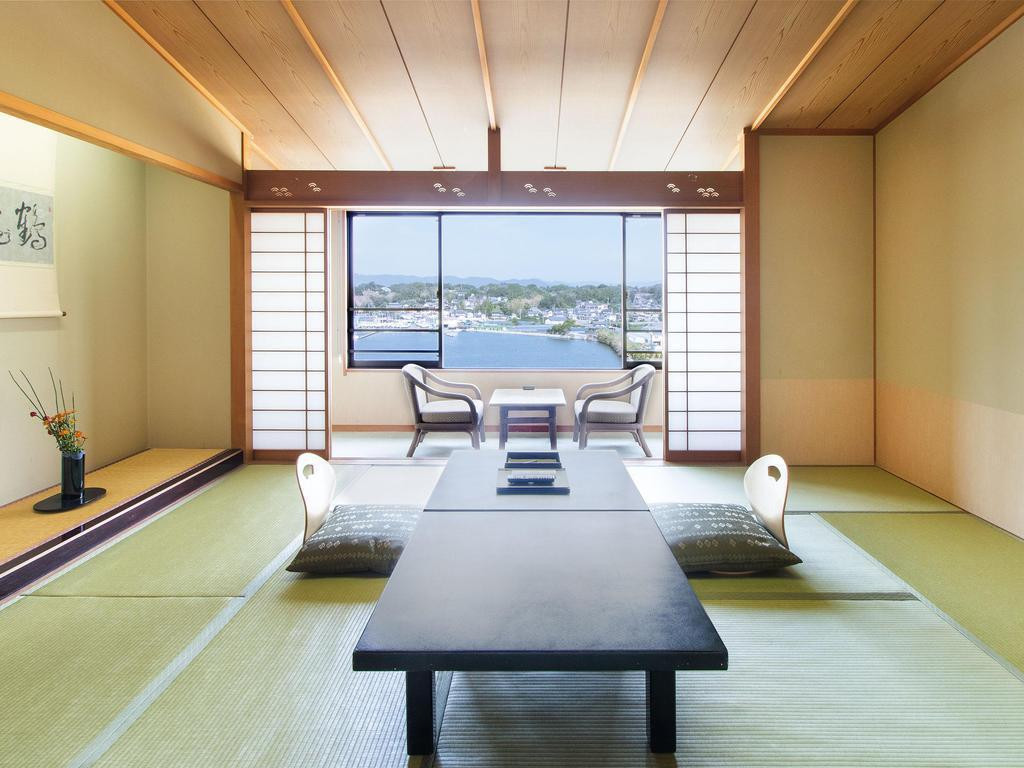 愛犬家の女子旅にぴったり♪ワンちゃんと泊まれるレイクビューホテル4090989