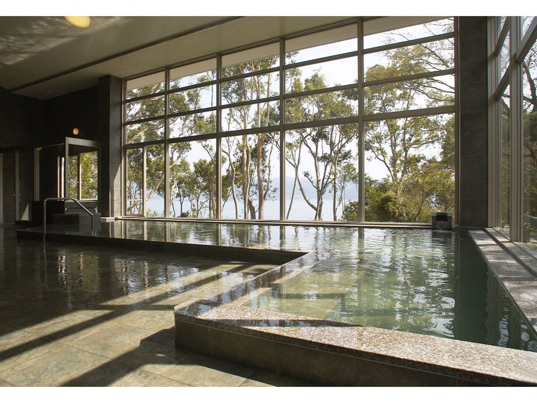 Mountain bath / indoor bath