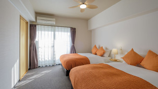 ジュニアスイートルーム　セミダブルベッド2台＆キッチン付　禁煙　清掃料金別　連泊時の清掃なし