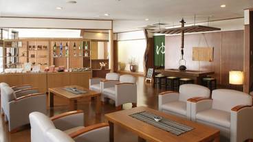 ロビーラウンジ / 3