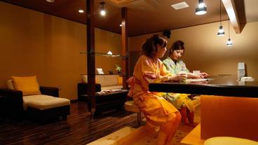 エグゼクティブ ラウンジ / 12