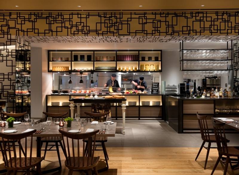 グリル料理「ラヴァロック」 / 1