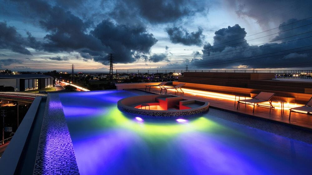 インフィニティ プール