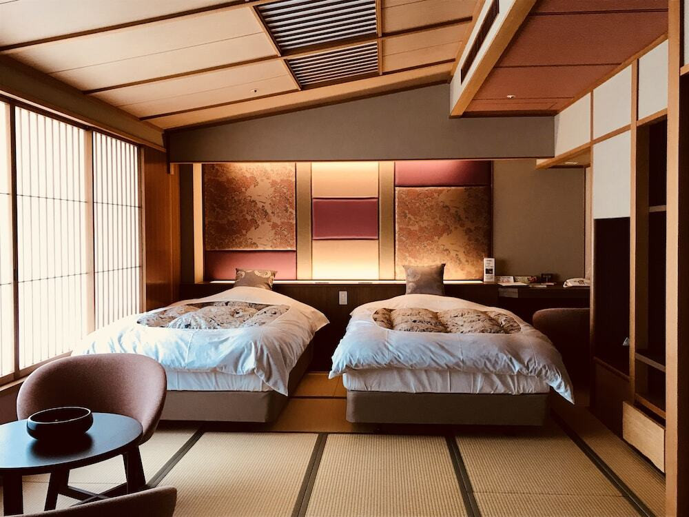 名産のメノウを敷き詰めたお風呂で出雲のパワーをいただく4005525