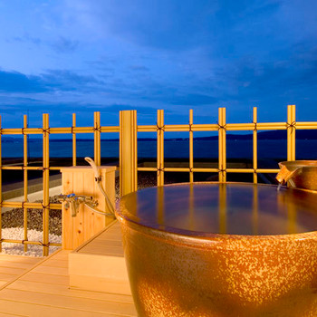 Gourmet food, stunning views, and onsen! Ishikawa is a hidden gem of a date spot3443593