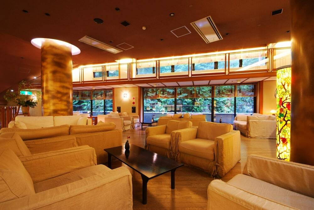 ロビーラウンジ