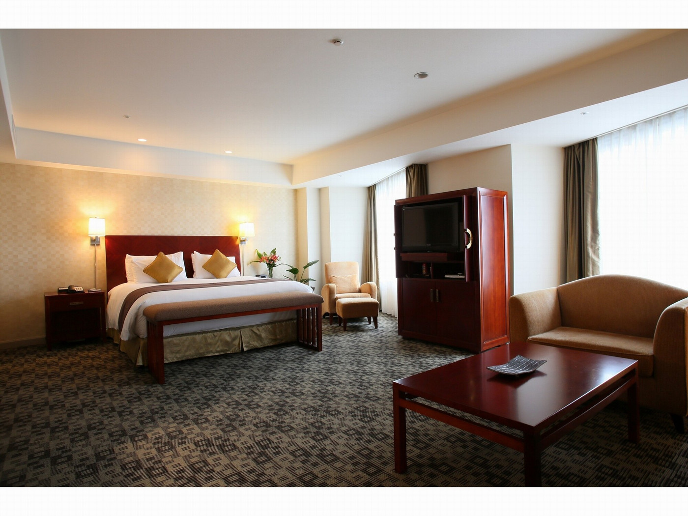 ワンランク上の寛ぎが味わえるスイートルーム3650237