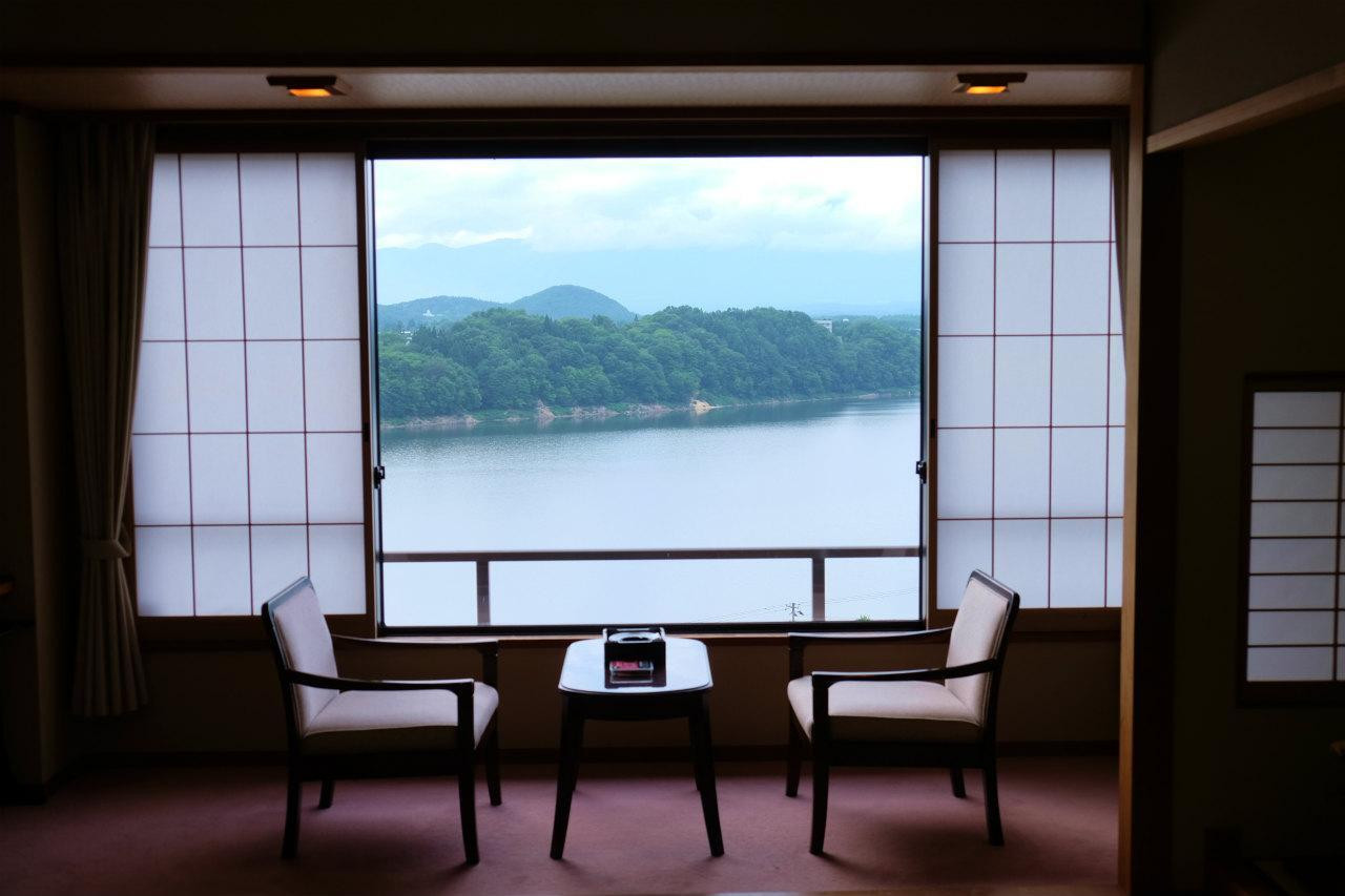 2. ホテル紫苑4082795