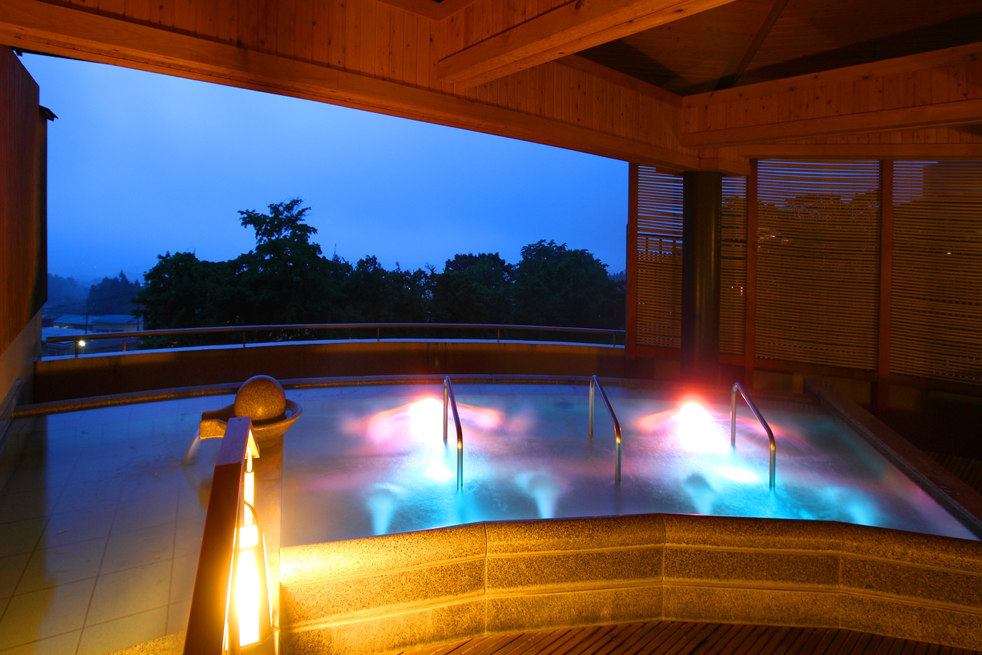 客室サウナのほか、ウオーターセレモニーサウナも。多彩な湯船で温泉を楽しもう4756293