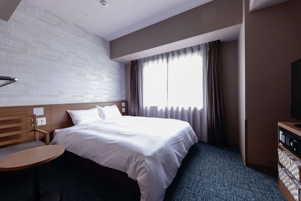 ご当地名物たっぷりの贅沢朝食に夜鳴きそば。グルメな旅を満喫♪3398361