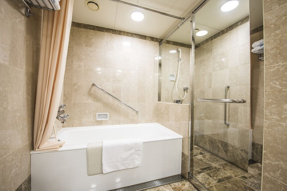 ラグジュアリーに過ごす超高層シティホテル4001977