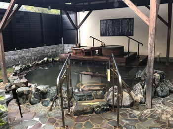 「ハウステンボス天然温泉」 その他 128863993 こっちもパシャ
露天風呂です 寝湯も有り