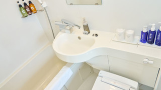 ツインルーム (セミダブルベッド x 2) [禁煙]