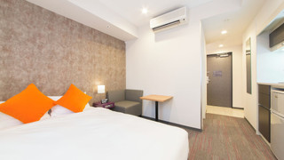 Residential Semi-Double (for 2 people) / with Washer & Dryer English