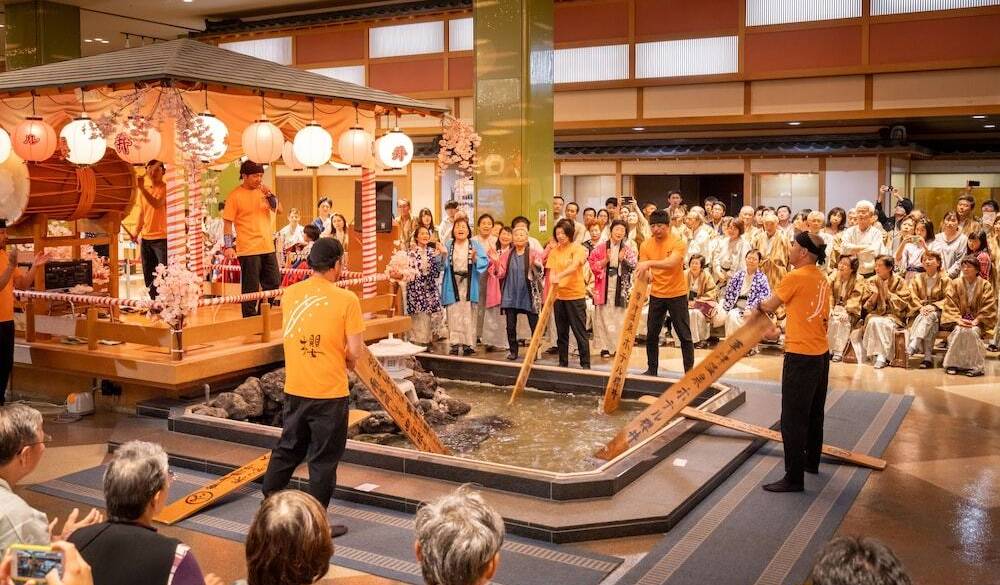 館内施設で過ごす
楽しい旅の夜 / 3