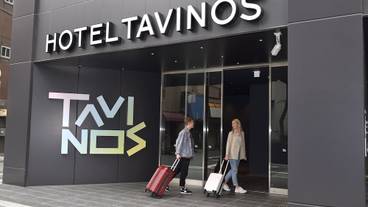 施設の入り口 / 18