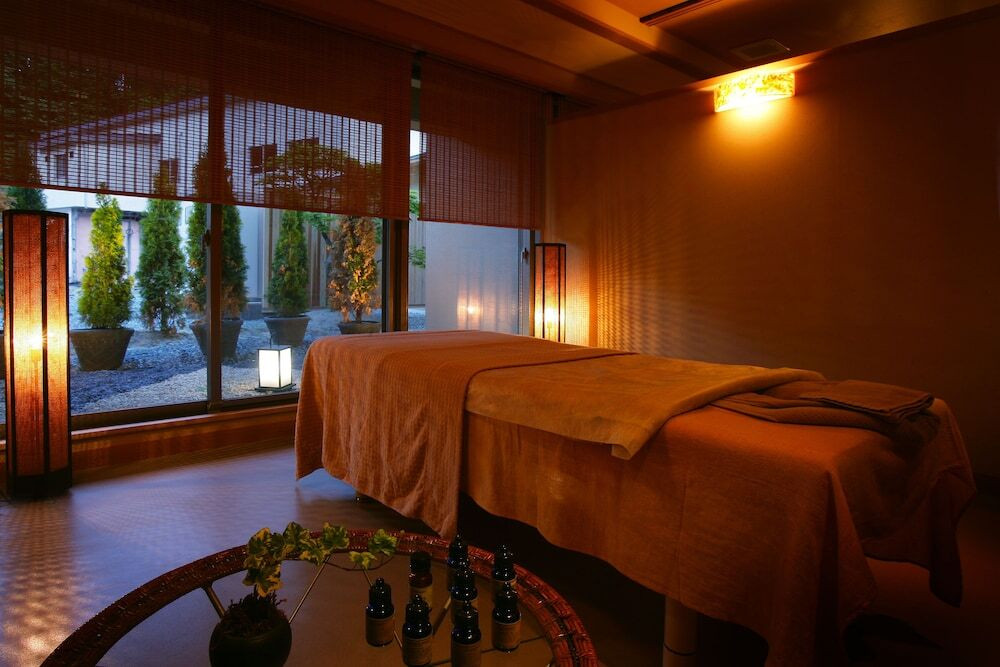 全室が源泉掛け流し露天風呂付き。大人限定の贅沢宿4256765